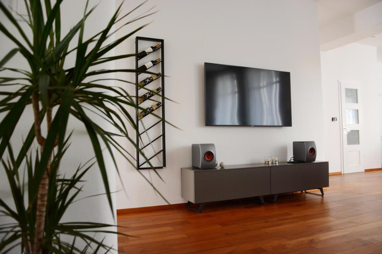 Premium Apartment Near Banska Bystrica Square With Two Big Bedrooms Eksteriør billede
