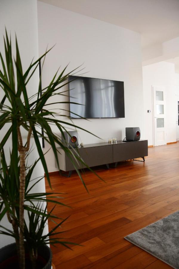 Premium Apartment Near Banska Bystrica Square With Two Big Bedrooms Eksteriør billede