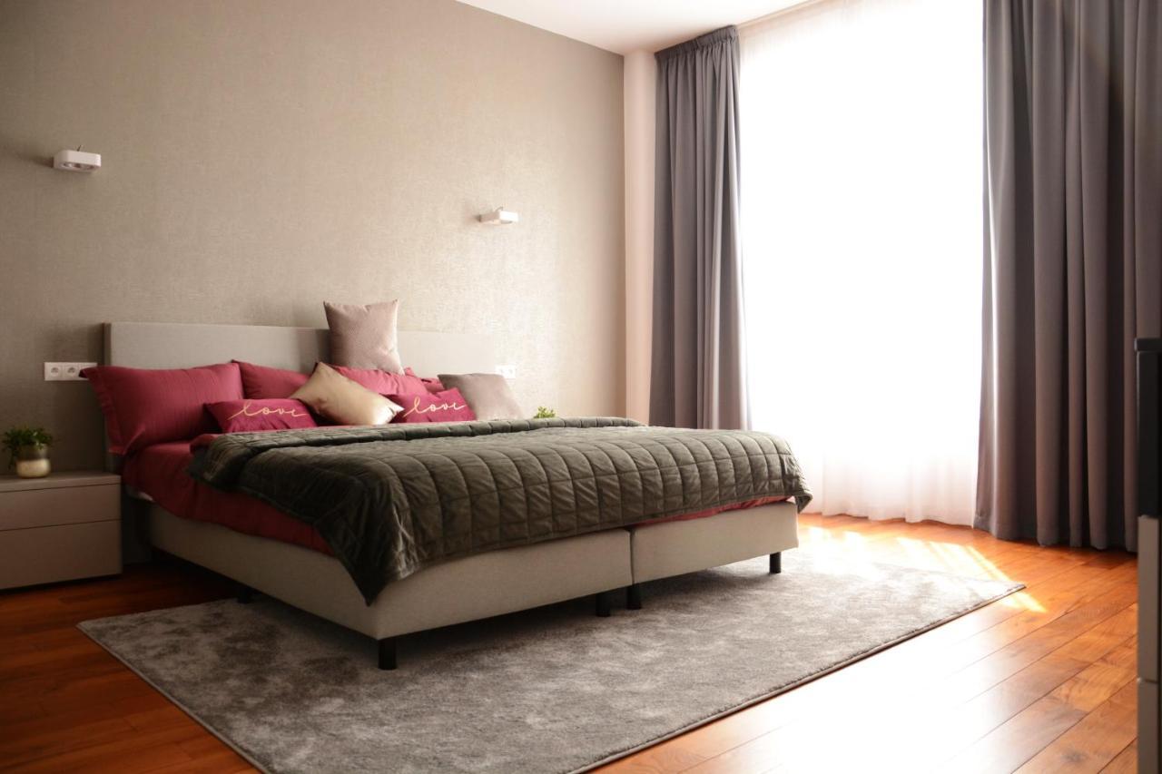 Premium Apartment Near Banska Bystrica Square With Two Big Bedrooms Eksteriør billede
